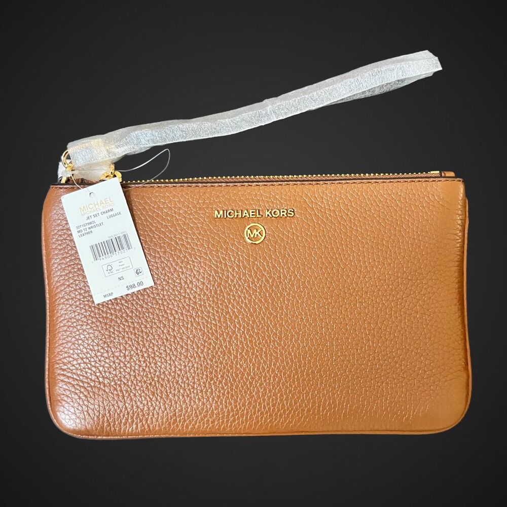 New With Tags Michael Kors Medium Pebbled Leather Wristlet - Brown 32T1GT9W2L-23